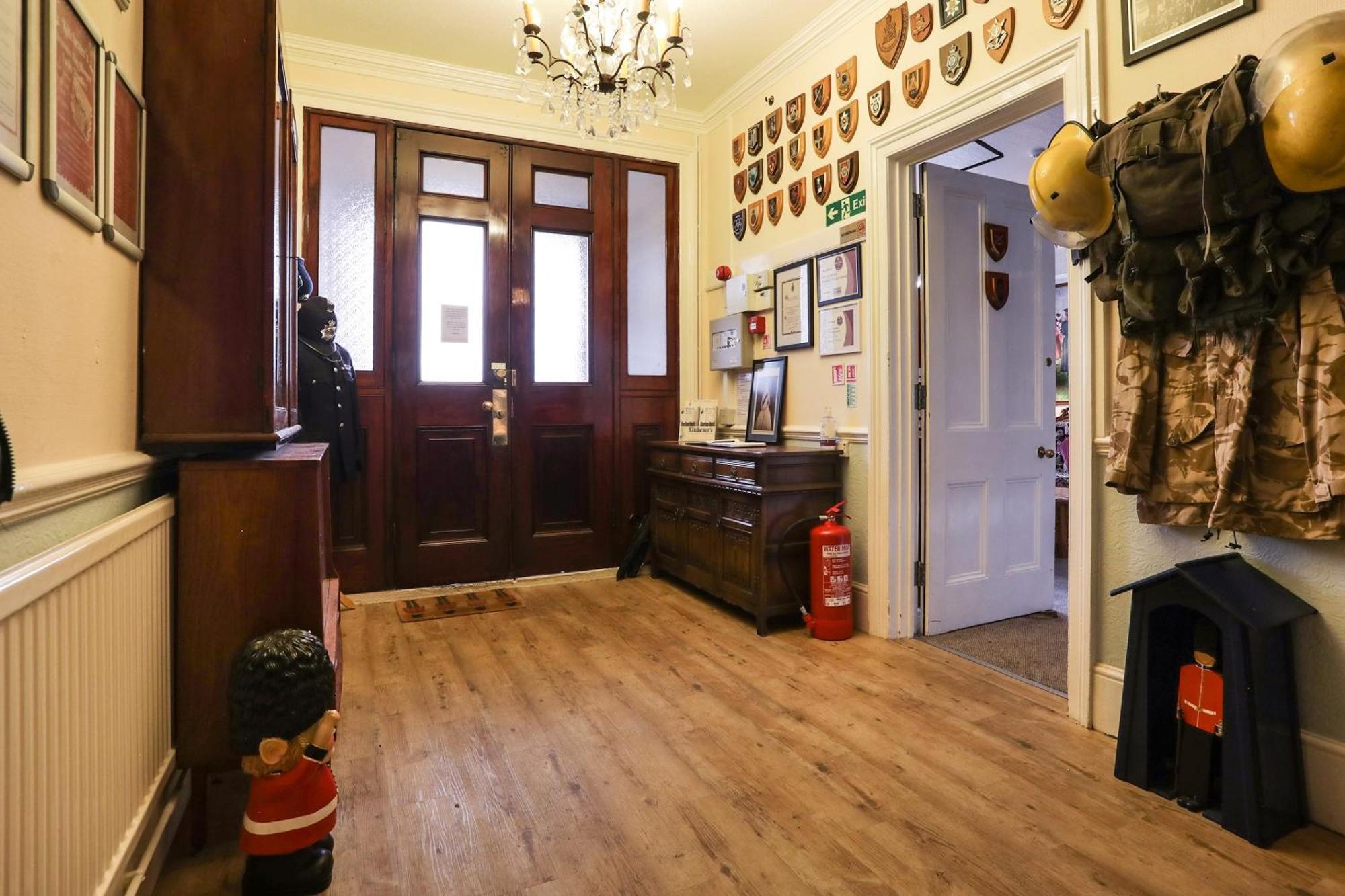 Oyo Lord Kitcheners Guest House Lowestoft Esterno foto
